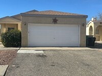 Building Photo - 1665 Perma Dr NE