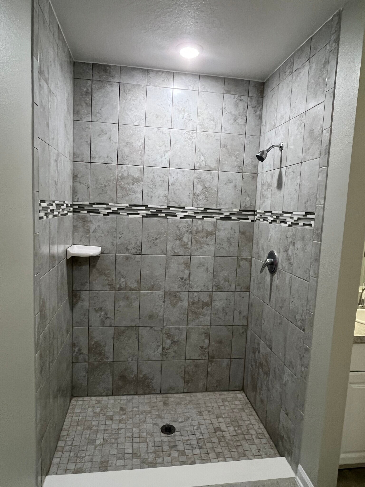 Building Photo - 116 College St