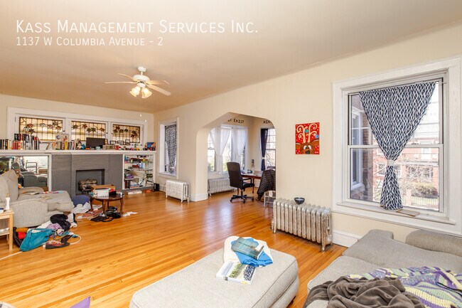 Building Photo - 1137 W Columbia Ave