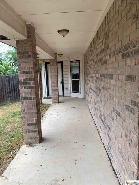 Building Photo - 1625 Pontotoc Trce