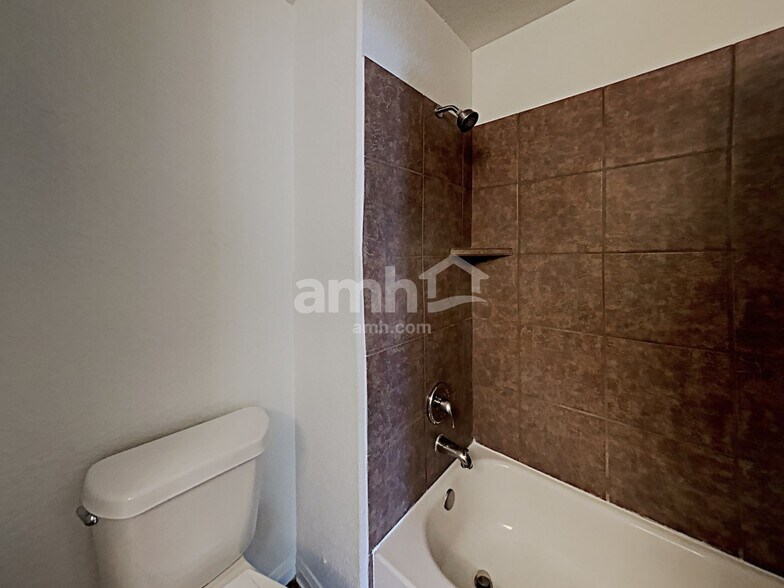 Building Photo - 101 Brook Shire