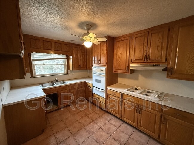 Building Photo - 1213 Lafayette St