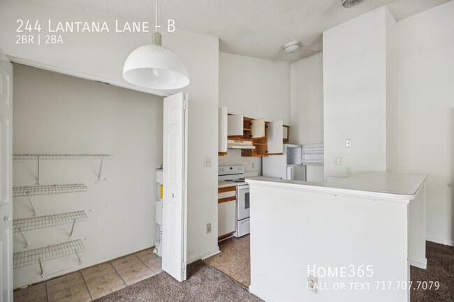 Building Photo - 244 Lantana Ln