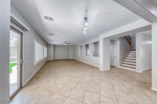 Building Photo - 259 Oakbrook Ridge Ave