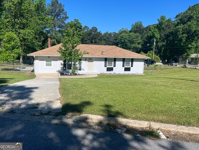 Building Photo - 2875 Carriage Ln