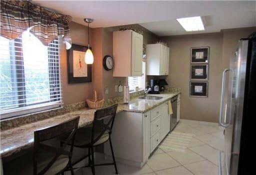 Building Photo - 3590 S Ocean Blvd