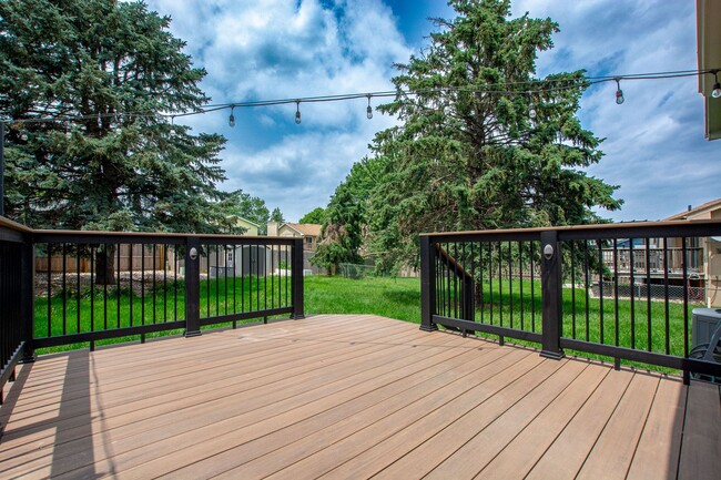 Building Photo - Super Cute 3 Bedroom / 2.5 Bath Home!