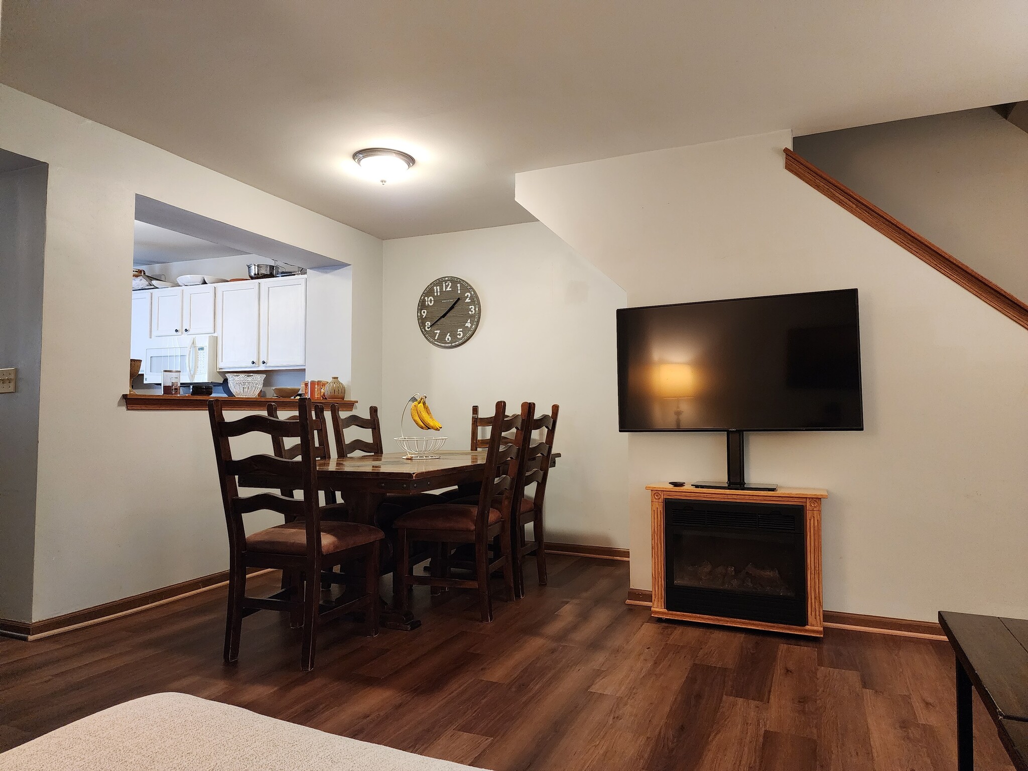 Dining Room - 315 W Whispering Oaks Ln