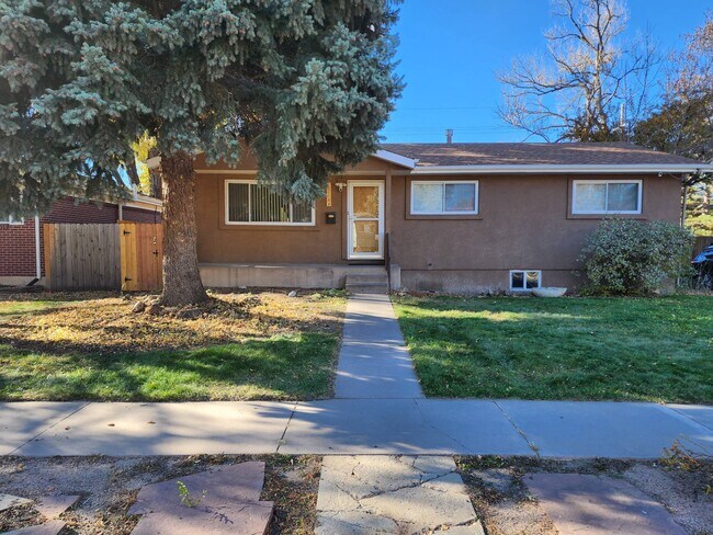 Primary Photo - 2618 N Prospect St