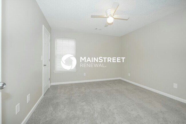 Building Photo - 4 Bedroom Pet-Friendly Home in HAMPTON, GA with Main Street Renewal