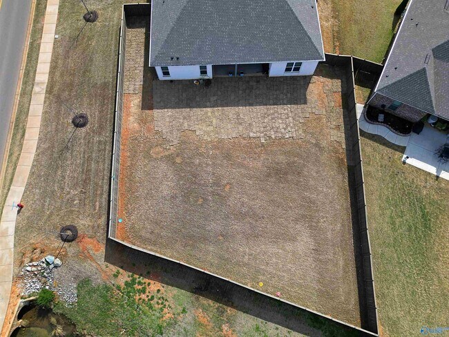 Building Photo - 401 Peach Orch Ln