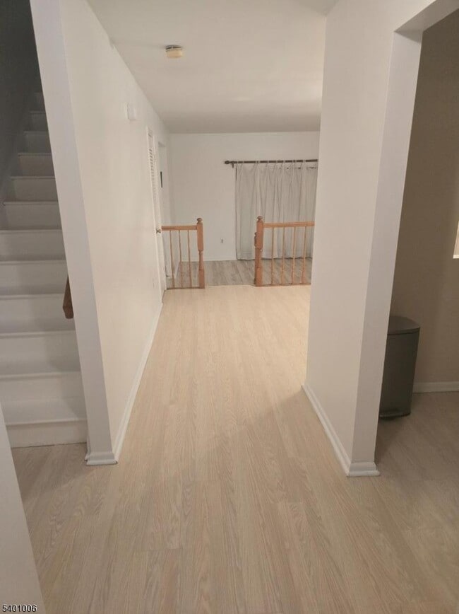 Building Photo - 754 Darlington Dr