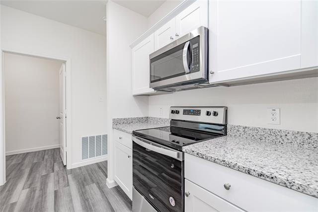 Building Photo - 772 Wellington Dr