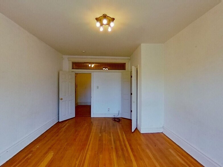 Building Photo - 80 Fenway