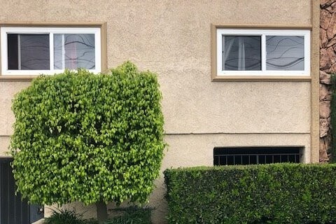 Building Photo - 15851 Vanowen St