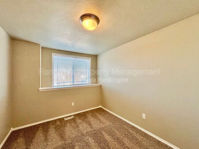 Building Photo - 10829 Cloudless St