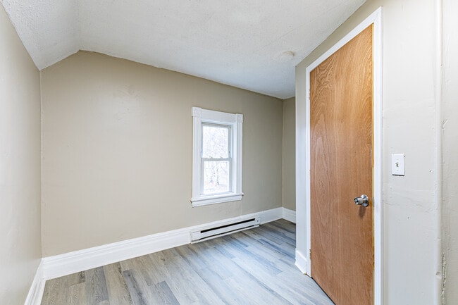 Building Photo - 25 Wabash St