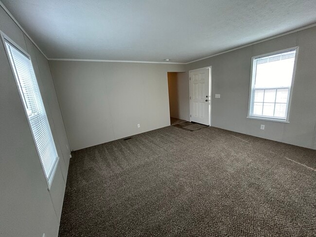 Building Photo - 457 Montana