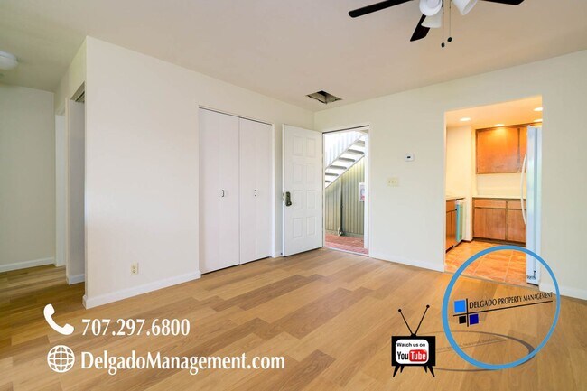 Building Photo - Benicia Large 2 Bedroom condo
