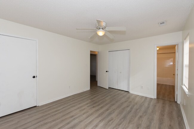 Building Photo - Great home in Hubert