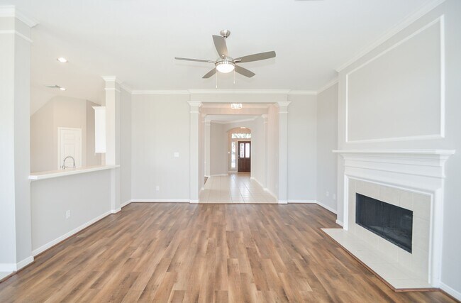 Building Photo - 2123 Thistlerock Ln