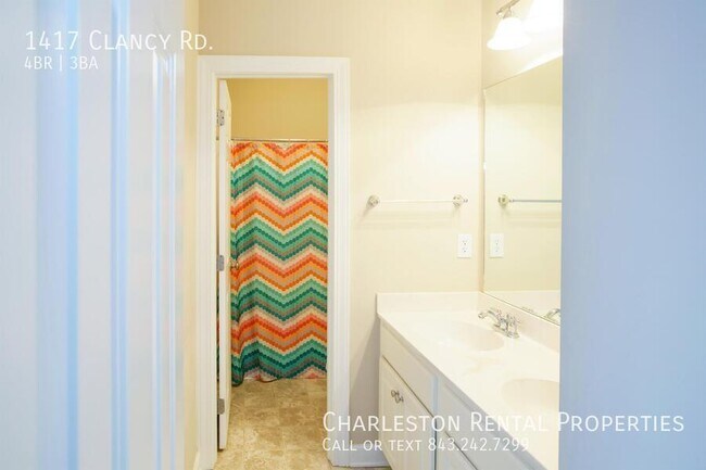 Building Photo - 1417 Clancy Rd