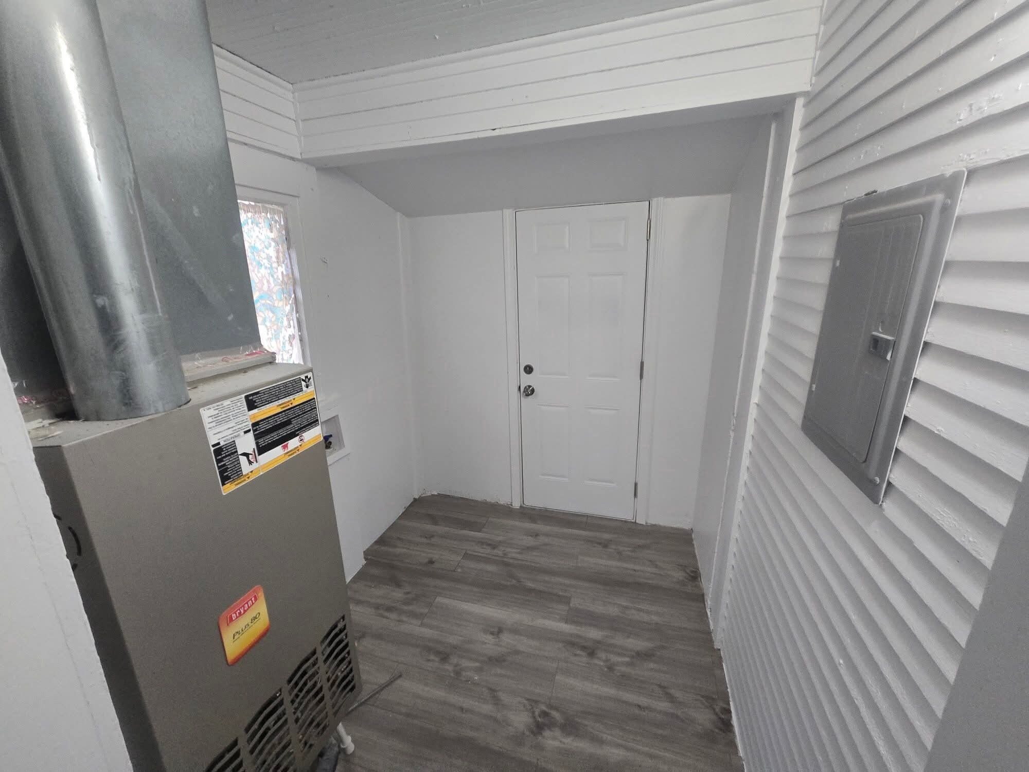 Building Photo - 1527 S Lulu Ave