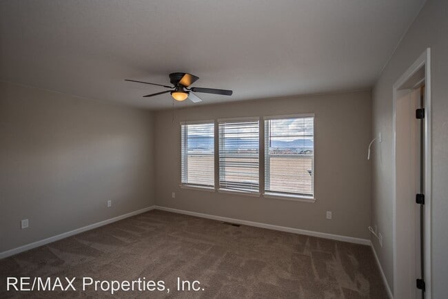 Building Photo - 2 br, 3 bath House - 1623 Spring Water Point