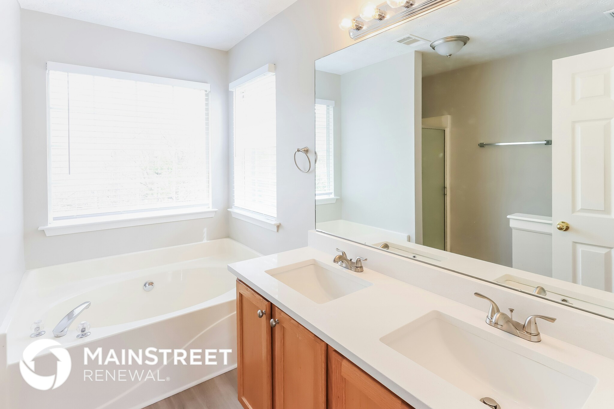 Building Photo - 8626 Glendevon Ct