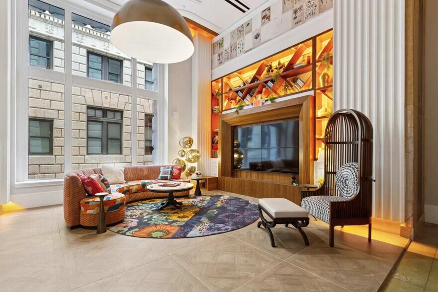 Building Photo - 1 W 4th St