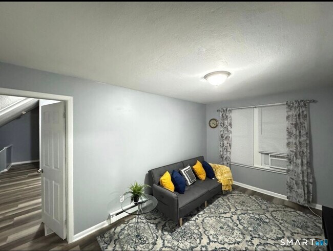 Building Photo - 21 Pond Lily Ave