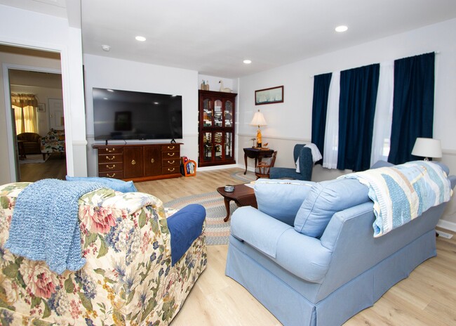 Building Photo - 2530 US-70
