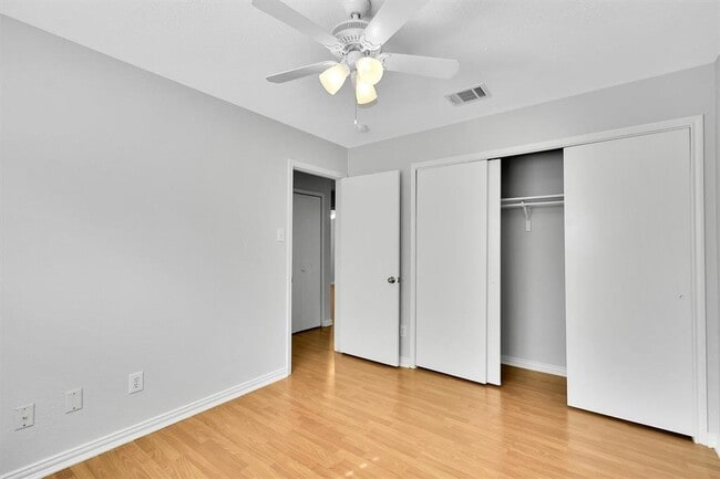 Building Photo - 3315 Settlement Dr