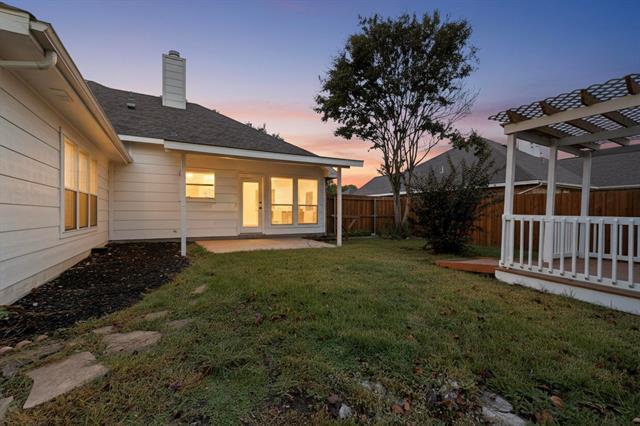 Building Photo - 2864 Hampshire Ln