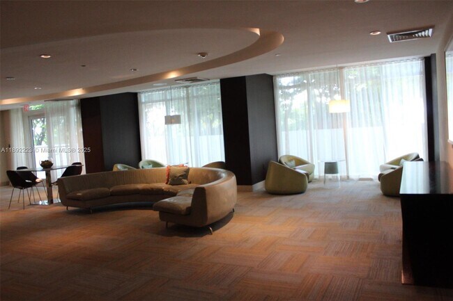 Building Photo - 951 Brickell Ave