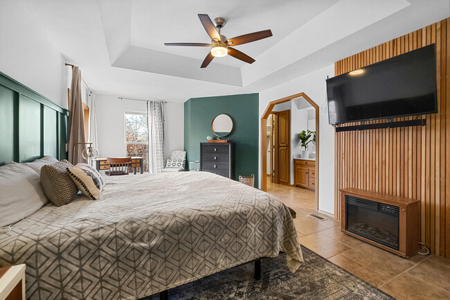 Master Bedroom - 18 Tuxford Cir