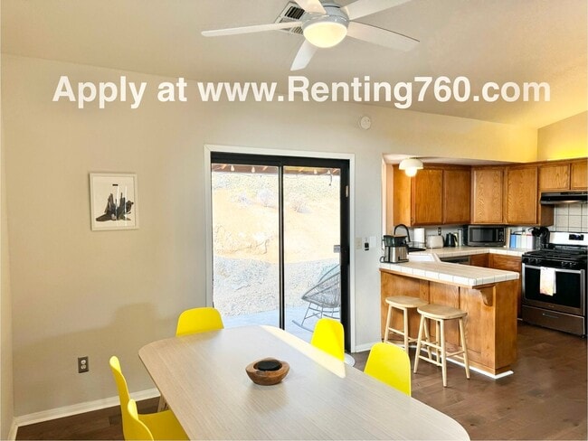 Building Photo - Charming 3 Bedroom 2 Bathroom Home In The Highly Desired Juniper Terrace Neighborhood!!