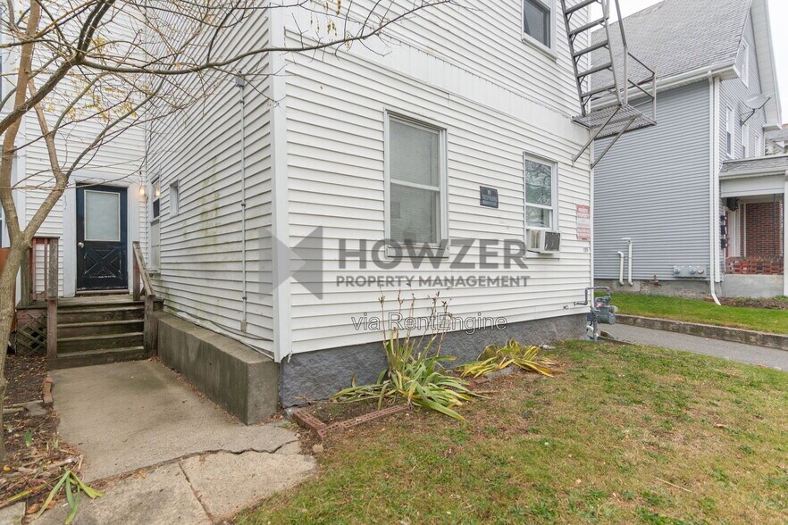 Building Photo - 109 Green St