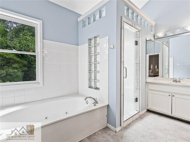 Building Photo - 5177 Stratham Dr