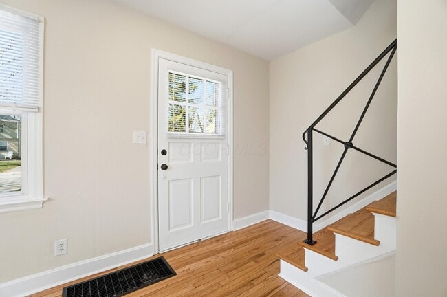 Building Photo - 1654 Ashland Ave