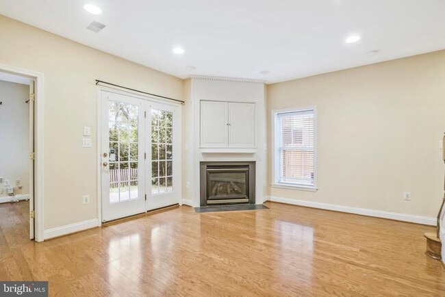 Building Photo - 9980 Cyrandall Dr