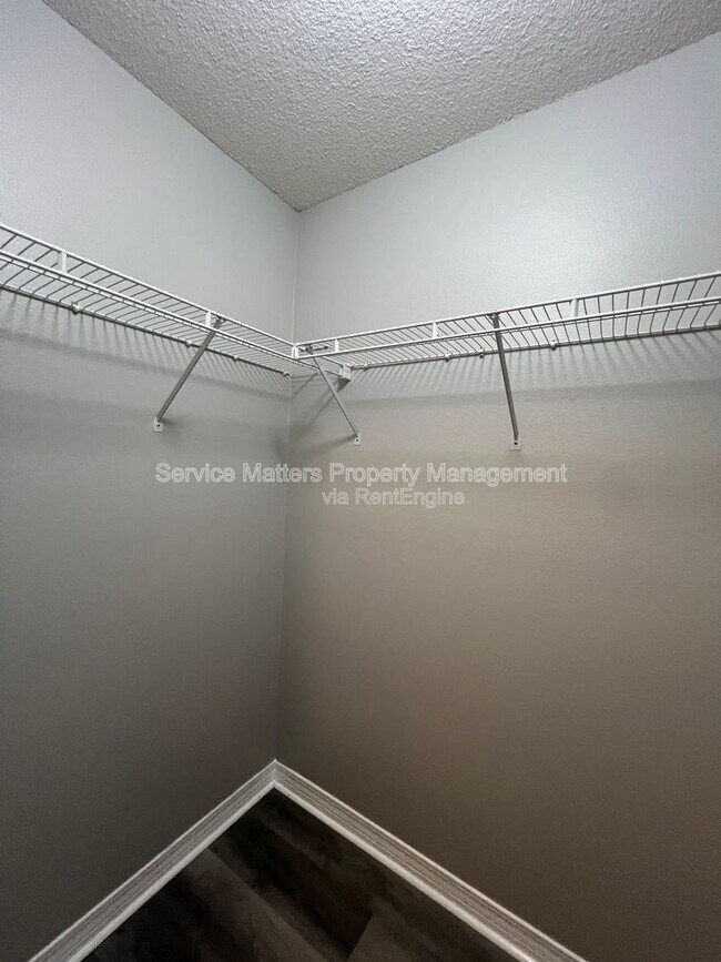 Building Photo - 4830 Timberland Dr