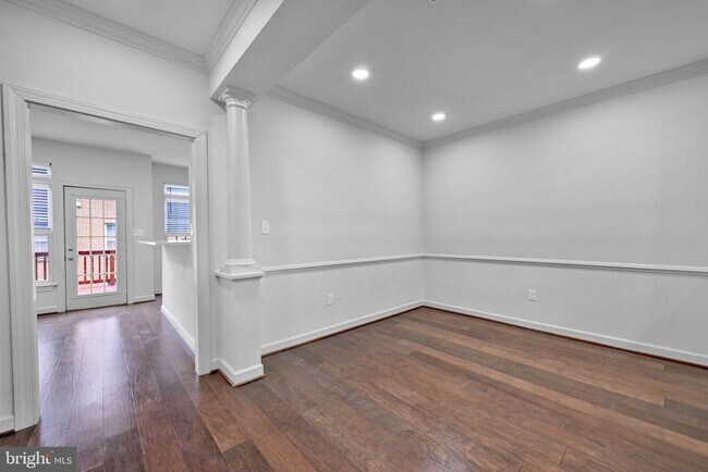 Building Photo - 14203 Plum Run Way