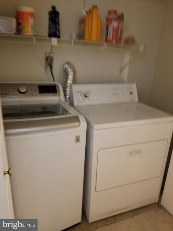 Building Photo - 7755 Black Horse Ct