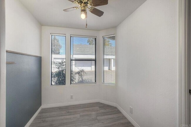 Building Photo - 151 Bronze Way