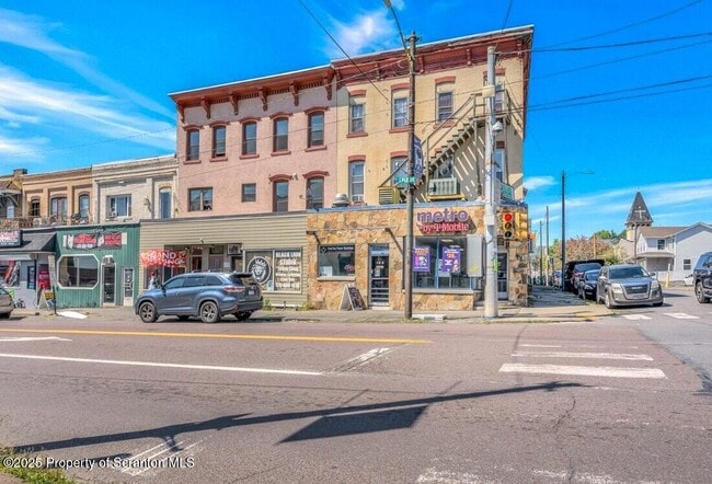 Building Photo - 1103 Jackson St