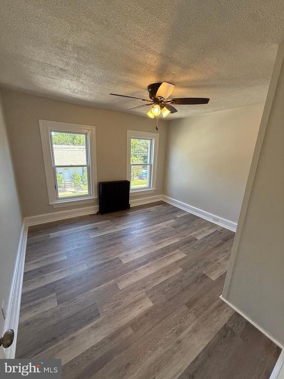 Primary Photo - 412 W 1st St