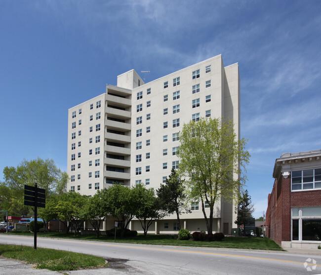 Primary Photo - Colony Plaza Apartments