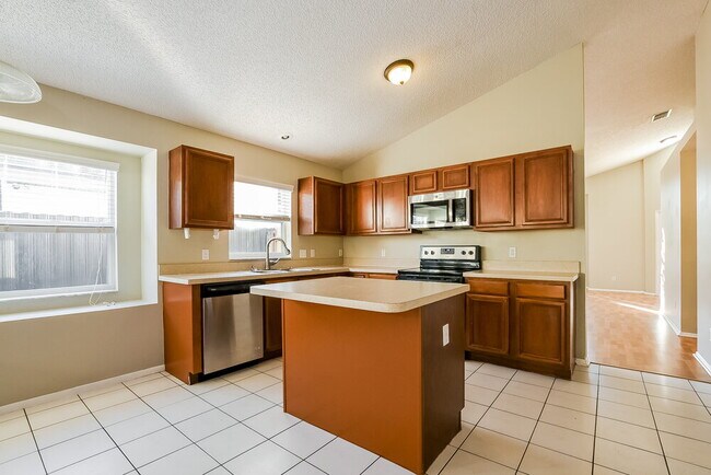 Building Photo - 10025 River Glen Ct