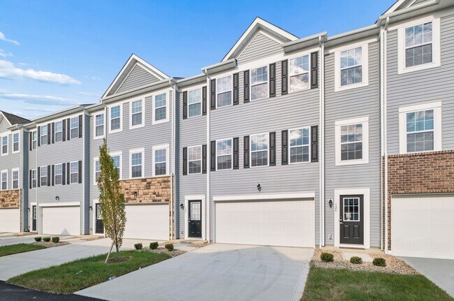 Building Photo - 119 Red Willow Dr